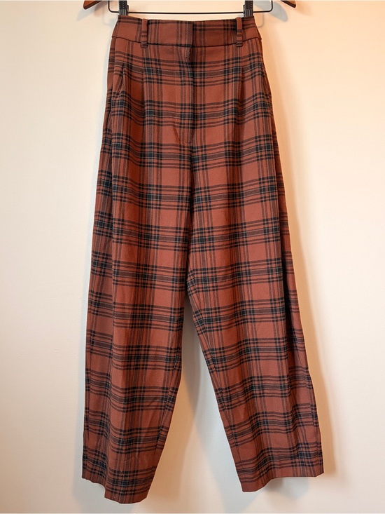 Aritzia Pants - Aritzia Wilfred Carrot Brown Black Plaid Pant 12
